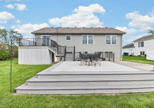 Photo 4 of Single family home for sale at 795 Surrey Dr, Lowell, IN 46356 | MLS# 846375 | Listing updated on 2026-10-05