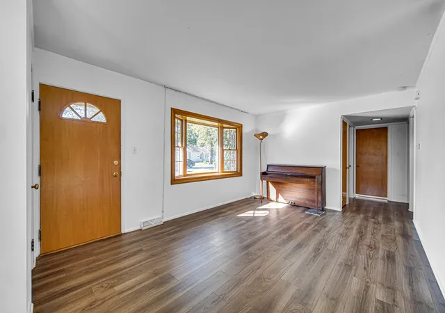 Photo 3 of Single family home for sale at 3449 Garfield Ave, Highland, IN 46322 | MLS# 846533 | Listing updated on 2026-10-08