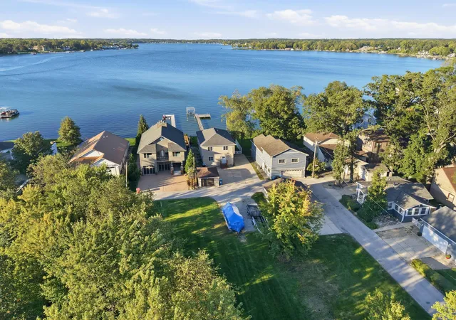 Photo 74 of Single family home for sale at 8204 Peterson Blvd, Cedar Lake, IN 46303 | MLS# 846434 | Listing updated on 2026-10-07