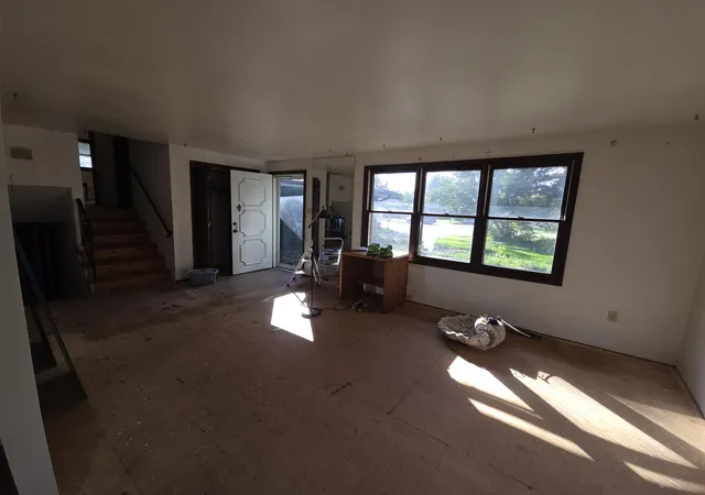 Photo 3 of Single family home for sale at 9374 Roosevelt St, Crown Point, IN 46307 | MLS# 846380 | Listing updated on 2026-10-06