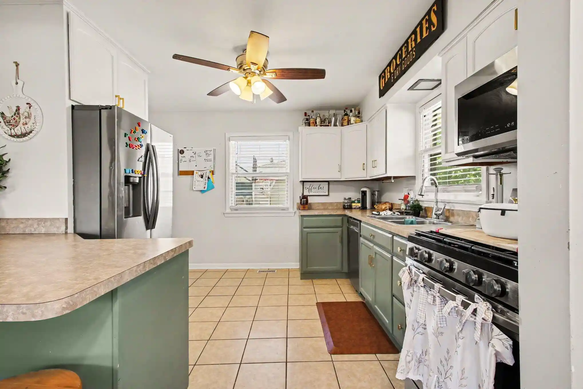 Photo 4 of Single family home for sale at 8042 Tapper Ave, Munster, IN 46321 | MLS# 846416 | Listing updated on 2026-10-07