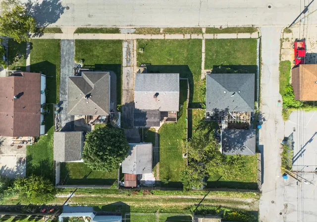 Photo 3 of Single family home for sale at 2732 Duluth St, Highland, IN 46322 | MLS# 846399 | Listing updated on 2026-10-06