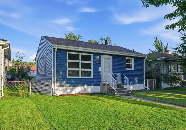 Photo 1 of Single family home for sale at 7603 Oakdale Ave, Hammond, IN 46324 | MLS# 846395 | Listing updated on 2026-10-06