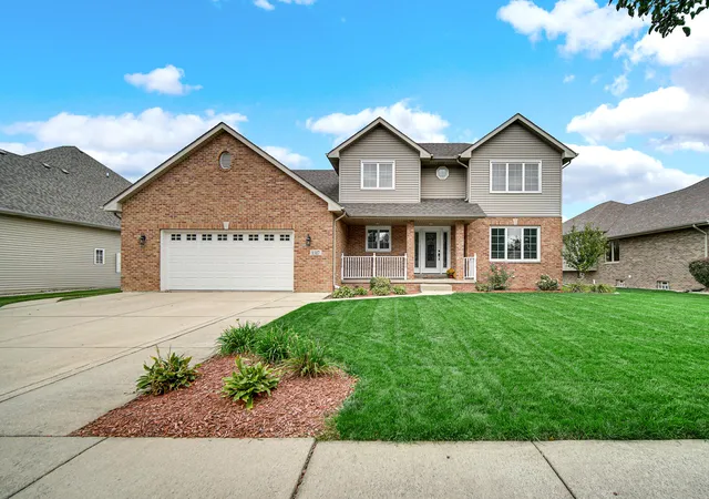 Photo 1 of Single family home for sale at 1517 Knighthood Dr, Dyer, IN 46311 | MLS# 846675 | Listing updated on 2026-10-11