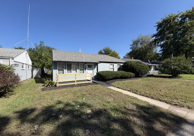 Photo 1 of Single family home for sale at 7561 Golfway Ct, Hammond, IN 46324 | MLS# 846408 | Listing updated on 2026-10-06