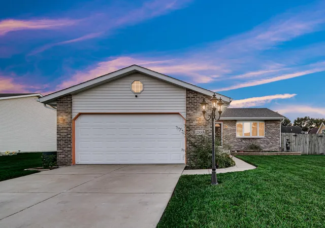 Single family home for sale at 7355 Kestrel St, Hobart, IN 46342 | MLS# 846466