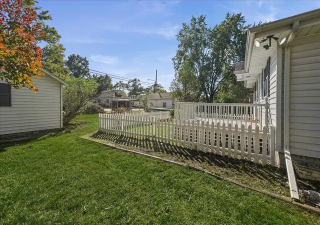 Photo 3 of Single family home for sale at 3309 Fairview Ave, Lake Station, IN 46405 | MLS# 846528 | Listing updated on 2026-10-08