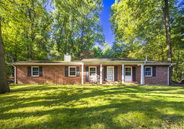 Photo 1 of Single family home for sale at 2702 N Goldring Rd, La Porte, IN 46350 | MLS# 846435 | Listing updated on 2026-10-06