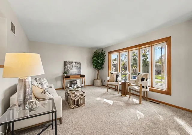 Photo 3 of Single family home for sale at 9120 Prairie Ave, Highland, IN 46322 | MLS# 846512 | Listing updated on 2026-10-08