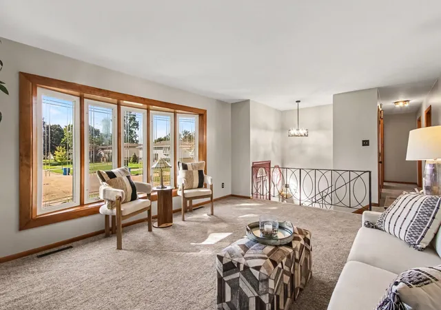 Photo 4 of Single family home for sale at 9120 Prairie Ave, Highland, IN 46322 | MLS# 846512 | Listing updated on 2026-10-08