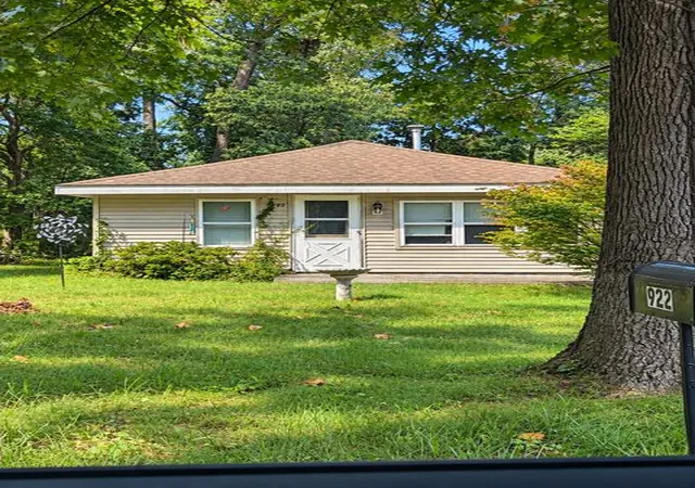 Single family home for sale at 922 Fern St, Michigan City, IN 46360 | MLS# 846501