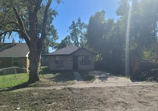 Photo 1 of Single family home for sale at 631 E 46th Avenue, Gary, IN 46409 | MLS# 846794 | Listing updated on 2026-10-14