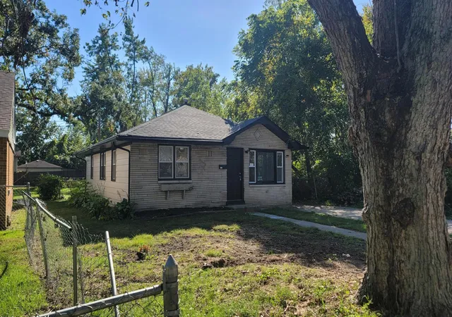 Photo 3 of Single family home for sale at 631 E 46th Avenue, Gary, IN 46409 | MLS# 846794 | Listing updated on 2026-10-14