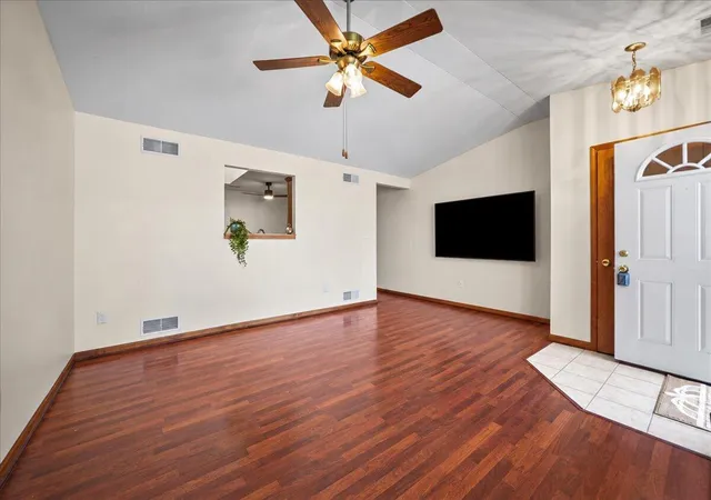 Photo 3 of Townhouse for sale at 8514 Kleinman Rd, Highland, IN 46322 | MLS# 846469 | Listing updated on 2026-10-08