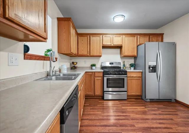 Photo 4 of Townhouse for sale at 8514 Kleinman Rd, Highland, IN 46322 | MLS# 846469 | Listing updated on 2026-10-08