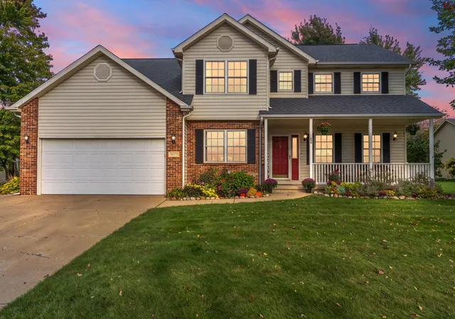 Single family home for sale at 1671 Ruby Ct, Hobart, IN 46342 | MLS# 846478