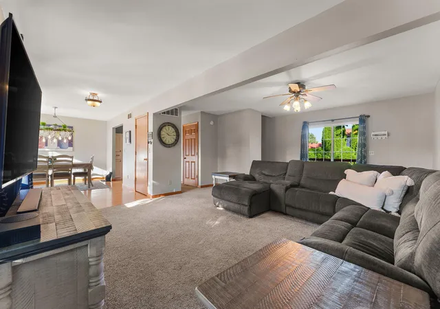 Photo 3 of Single family home for sale at 1671 Ruby Ct, Hobart, IN 46342 | MLS# 846478 | Listing updated on 2026-10-07