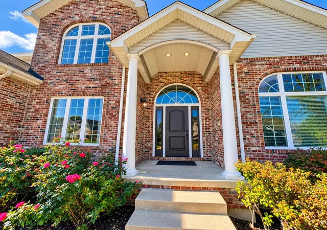 Photo 4 of Single family home for sale at 249 Moncrief Dr, Valparaiso, IN 46385 | MLS# 846583 | Listing updated on 2026-10-09