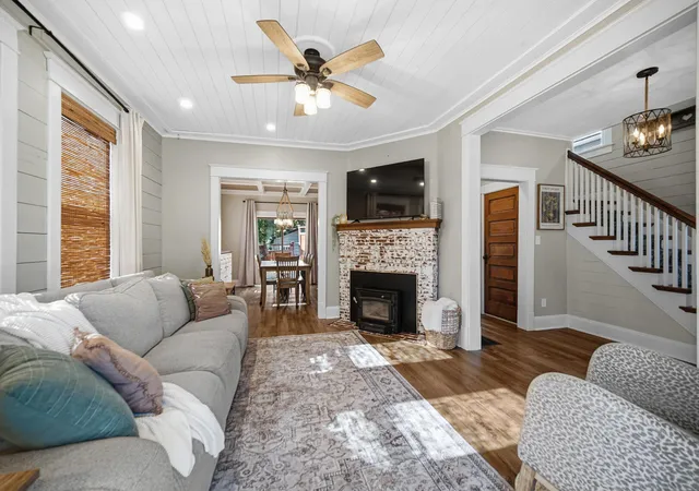 Photo 3 of Single family home for sale at 1716 Monroe St, La Porte, IN 46350 | MLS# 847273 | Listing updated on 2026-10-23