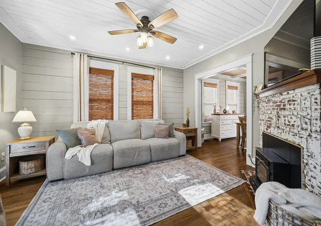 Photo 4 of Single family home for sale at 1716 Monroe St, La Porte, IN 46350 | MLS# 847273 | Listing updated on 2026-10-23
