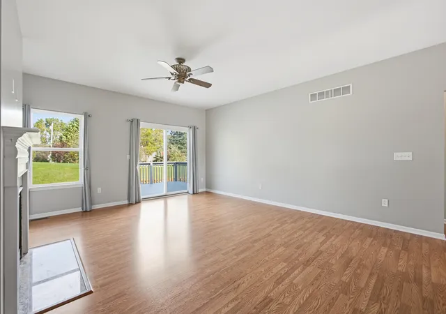 Photo 4 of Single family home for sale at 7854 E 122nd Place, Crown Point, IN 46307 | MLS# 846853 | Listing updated on 2026-10-15