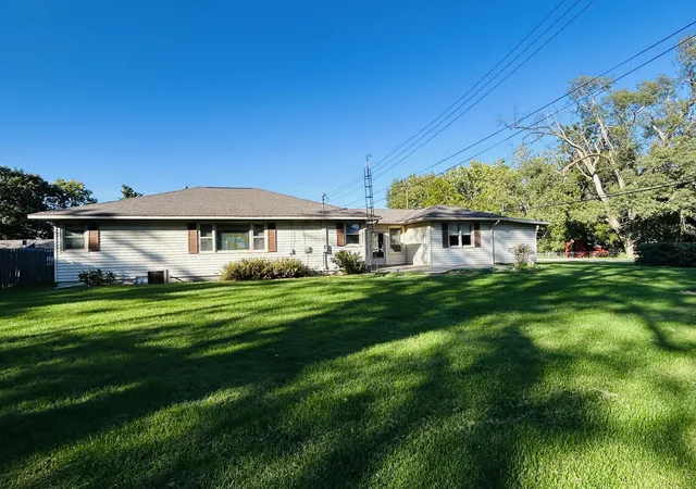Photo 2 of Single family home for sale at 201 W Stevenson St, Morocco, IN 47963 | MLS# 846531 | Listing updated on 2026-10-08