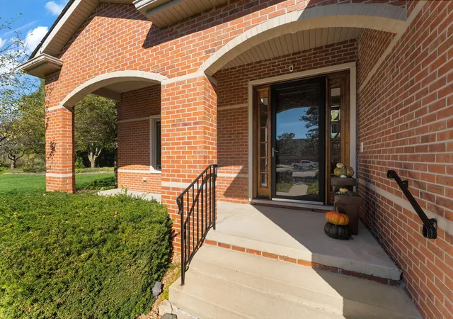 Photo 2 of Single family home for sale at 10207 Royal Ct, Munster, IN 46321 | MLS# 846538 | Listing updated on 2026-10-23