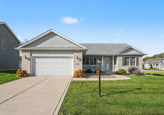 Photo 1 of Single family home for sale at 285 Apple Grv Ln, Valparaiso, IN 46385 | MLS# 846519 | Listing updated on 2026-10-08