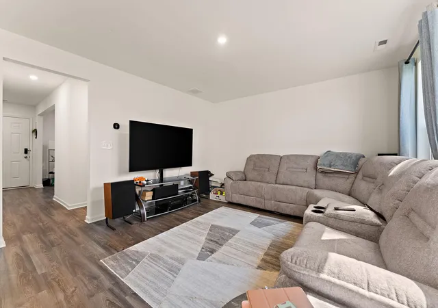 Photo 3 of Single family home for sale at 511 Upland Rd, Kingsford Heights, IN 46346 | MLS# 846540 | Listing updated on 2026-10-08