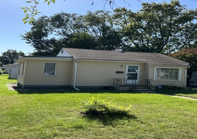 Photo 2 of Single family home for sale at 3440 Garfield Ave, Highland, IN 46322 | MLS# 846581 | Listing updated on 2026-10-09