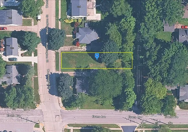 Land for sale at 1104 Washington St, Valparaiso, IN 46383 | MLS# 846545