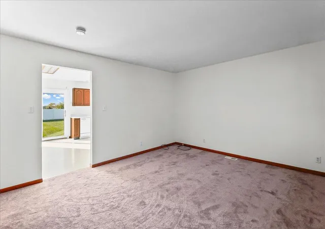 Photo 4 of Single family home for sale at 8404 Ellsworth Pl, Merrillville, IN 46410 | MLS# 846598 | Listing updated on 2026-10-09