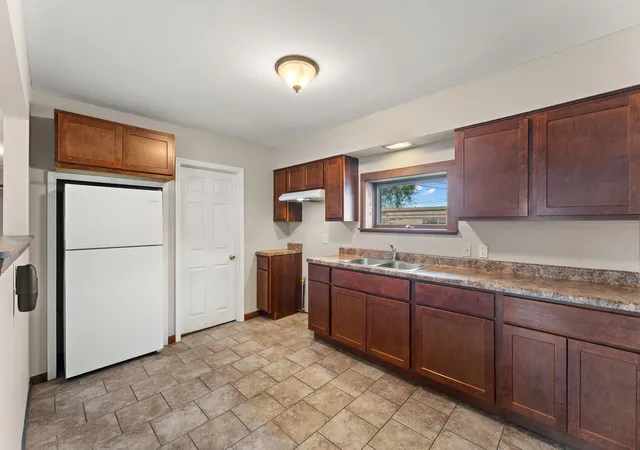 Photo 4 of Single family home for sale at 6679 Pennsylvania St, Merrillville, IN 46410 | MLS# 846672 | Listing updated on 2026-10-10