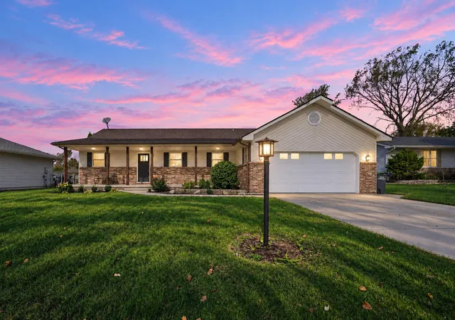 Photo 1 of Sale Pending at 5712 Blossom Ave, Portage, IN 46368 | MLS# 846837 | Listing updated on 2026-10-17
