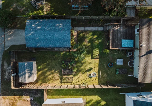 Photo 3 of Single family home for sale at 424 S Dickson St, Michigan City, IN 46360 | MLS# 846710 | Listing updated on 2026-10-12