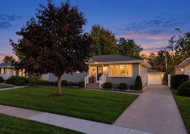 Photo 1 of Single family home for sale at 903 Tyler Ave, Dyer, IN 46311 | MLS# 846575 | Listing updated on 2026-10-09