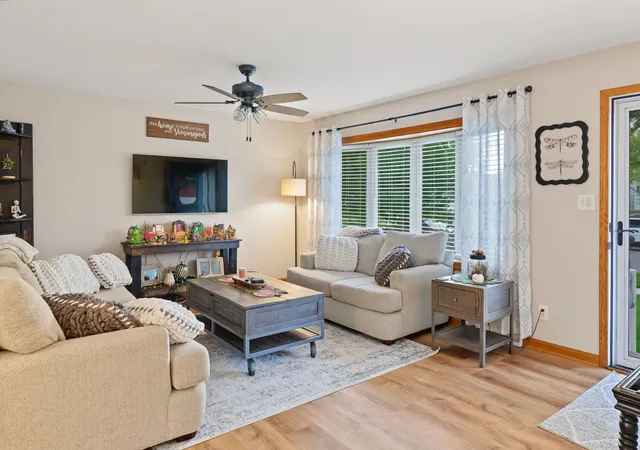 Photo 3 of Single family home for sale at 903 Tyler Ave, Dyer, IN 46311 | MLS# 846575 | Listing updated on 2026-10-09