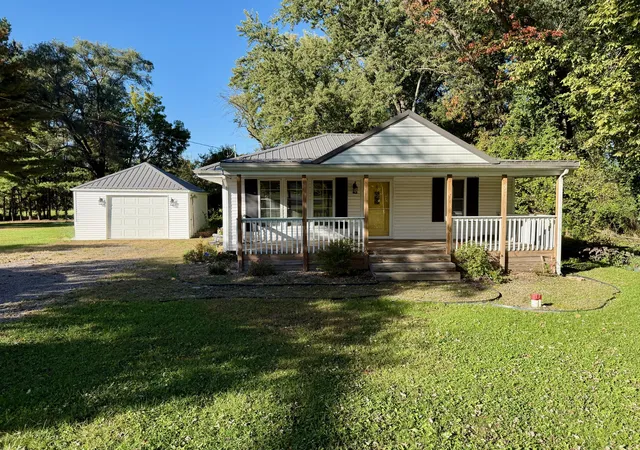 Single family home for sale at 1311 E Washington St, Knox, IN 46534 | MLS# 846623