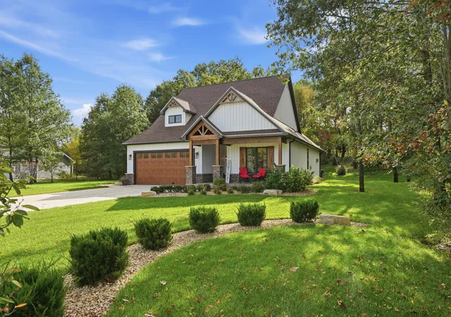 Photo 1 of Single family home for sale at 10587 Coyote Trl, Wheatfield, IN 46392 | MLS# 846927 | Listing updated on 2026-10-16