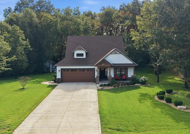 Photo 3 of Single family home for sale at 10587 Coyote Trl, Wheatfield, IN 46392 | MLS# 846927 | Listing updated on 2026-10-16