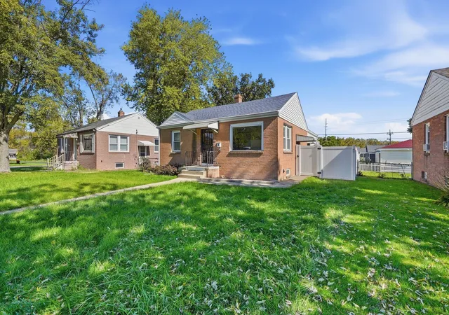 Photo 2 of Single family home for sale at 341 N California St, Hobart, IN 46342 | MLS# 846632 | Listing updated on 2026-10-09