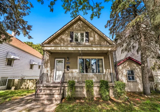 Photo 1 of Single family home for sale at 1543 Fischrupp, Whiting, IN 46394 | MLS# 846662 | Listing updated on 2026-10-10