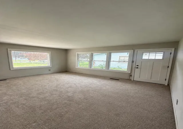 Photo 3 of Single family home for sale at 3311 175th Place, Hammond, IN 46323 | MLS# 846660 | Listing updated on 2026-10-10