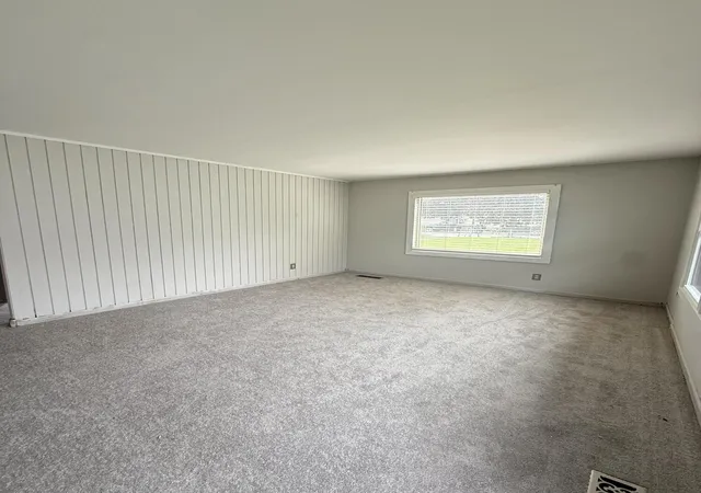 Photo 3 of Single family home for sale at 3311 175th Place, Hammond, IN 46323 | MLS# 846660 | Listing updated on 2026-10-10