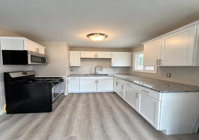 Photo 4 of Single family home for sale at 3311 175th Place, Hammond, IN 46323 | MLS# 846660 | Listing updated on 2026-10-10