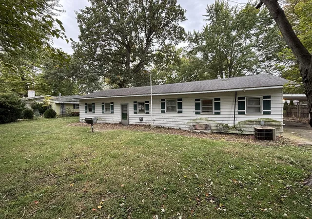 Photo 1 of Single family home for sale at 5286 E Woodland Dr, Knox, IN 46534 | MLS# 846639 | Listing updated on 2026-10-09