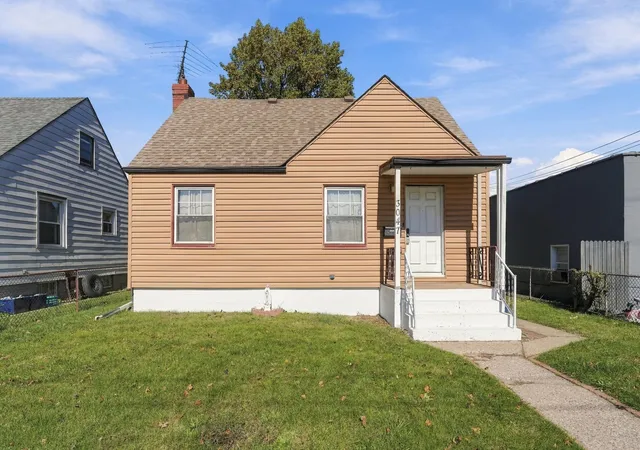 Photo 1 of Single family home for sale at 3047 E 165th Street, Hammond, IN 46323 | MLS# 847229 | Listing updated on 2026-10-22