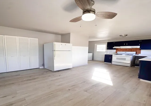 Photo 4 of Single family home for sale at 3820 Robinhood Ln, Hammond, IN 46323 | MLS# 846956 | Listing updated on 2026-10-26