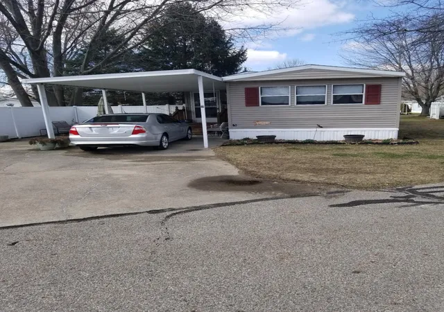 Photo 1 of Manufactured home for sale at 805 Baker St #86, Plymouth, IN 46563 | MLS# 846652 | Listing updated on 2026-10-10