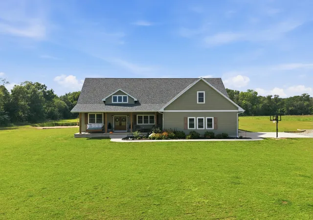 Photo 3 of Single family home for sale at 6481 S Range Rd, North Judson, IN 46366 | MLS# 846659 | Listing updated on 2026-10-10